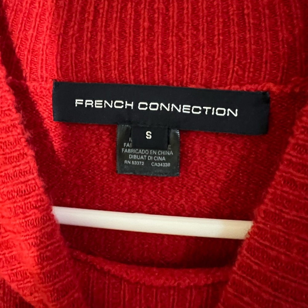 French Connection Solid Red Ribbed Puff Sleeved S… - image 3